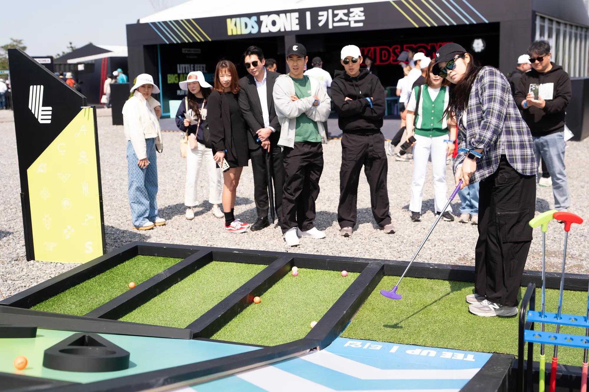 Fan Village