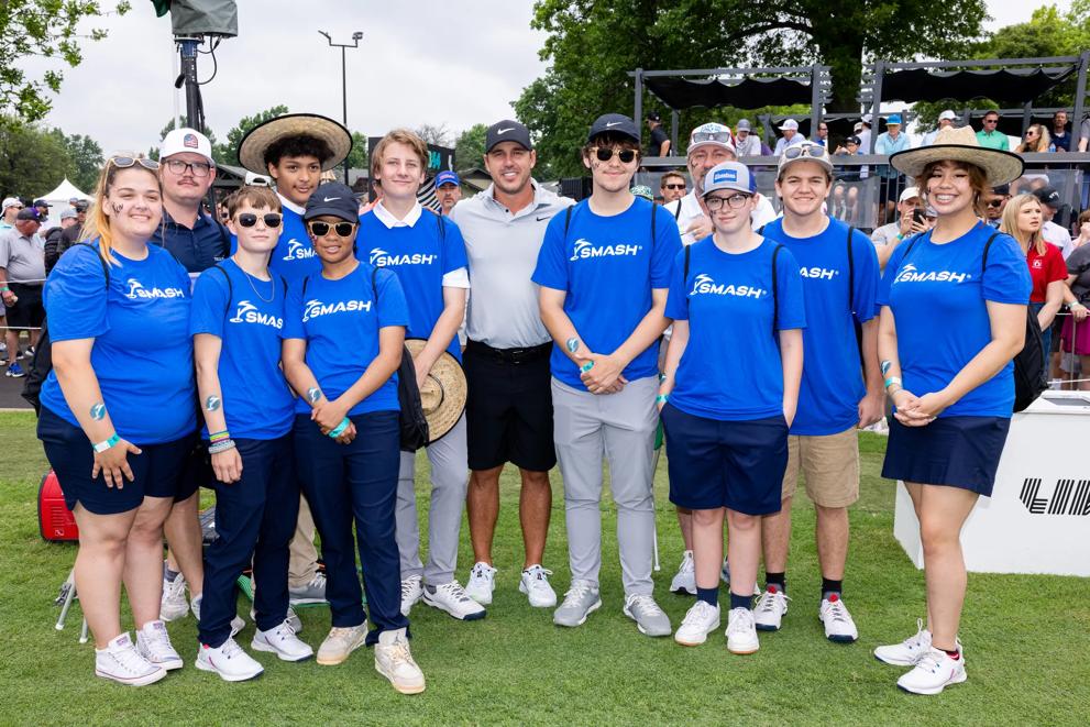 Smash for Success gives VIP treatment to youth golfers LIV Golf
